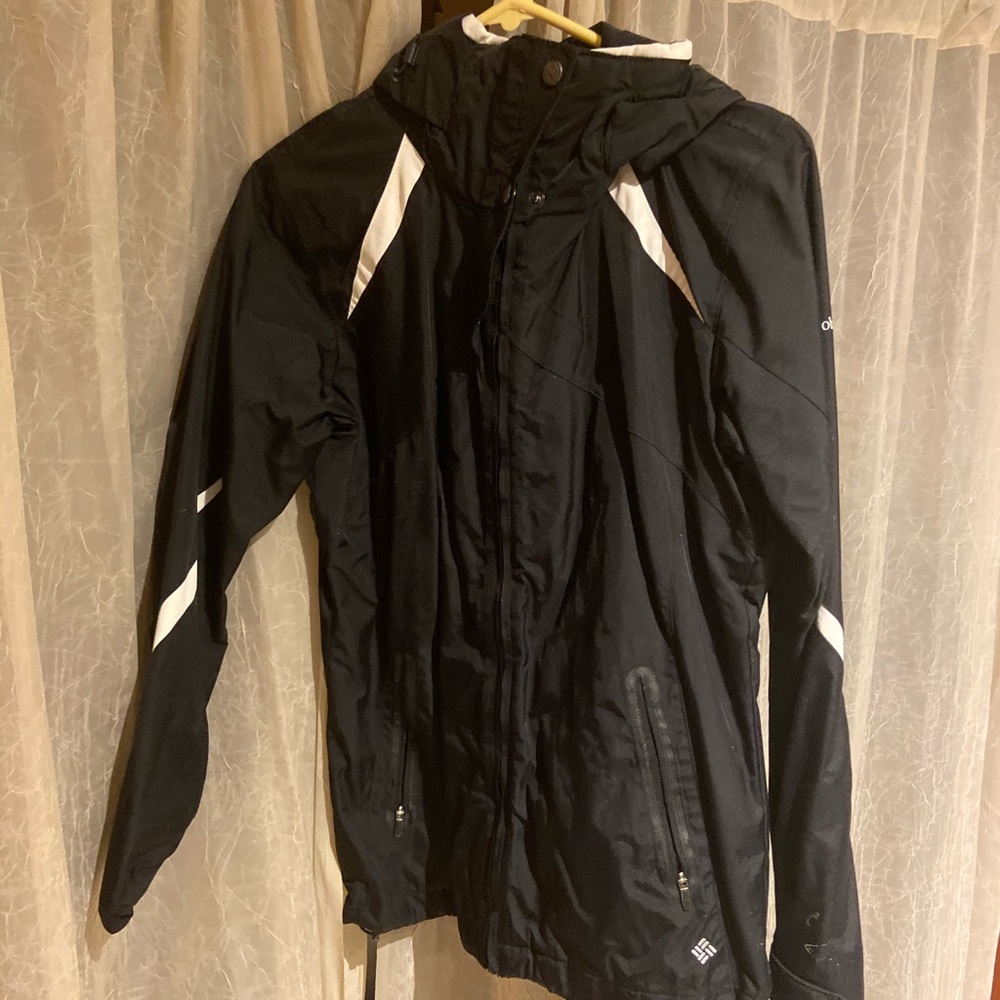 Columbia women’s rain jacket w/o the insert